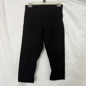 lululemon Black Capri 8